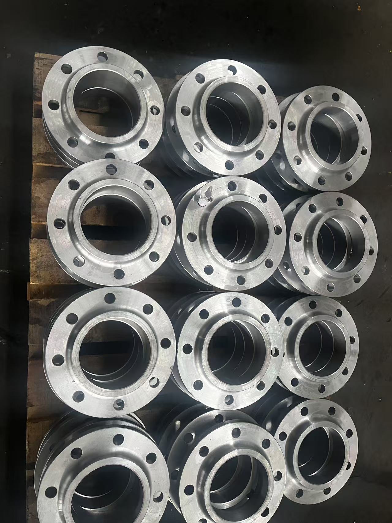 متطلبات الإغلاق ومعايير القبول للصمامات المزودة بفلانش انزلاق